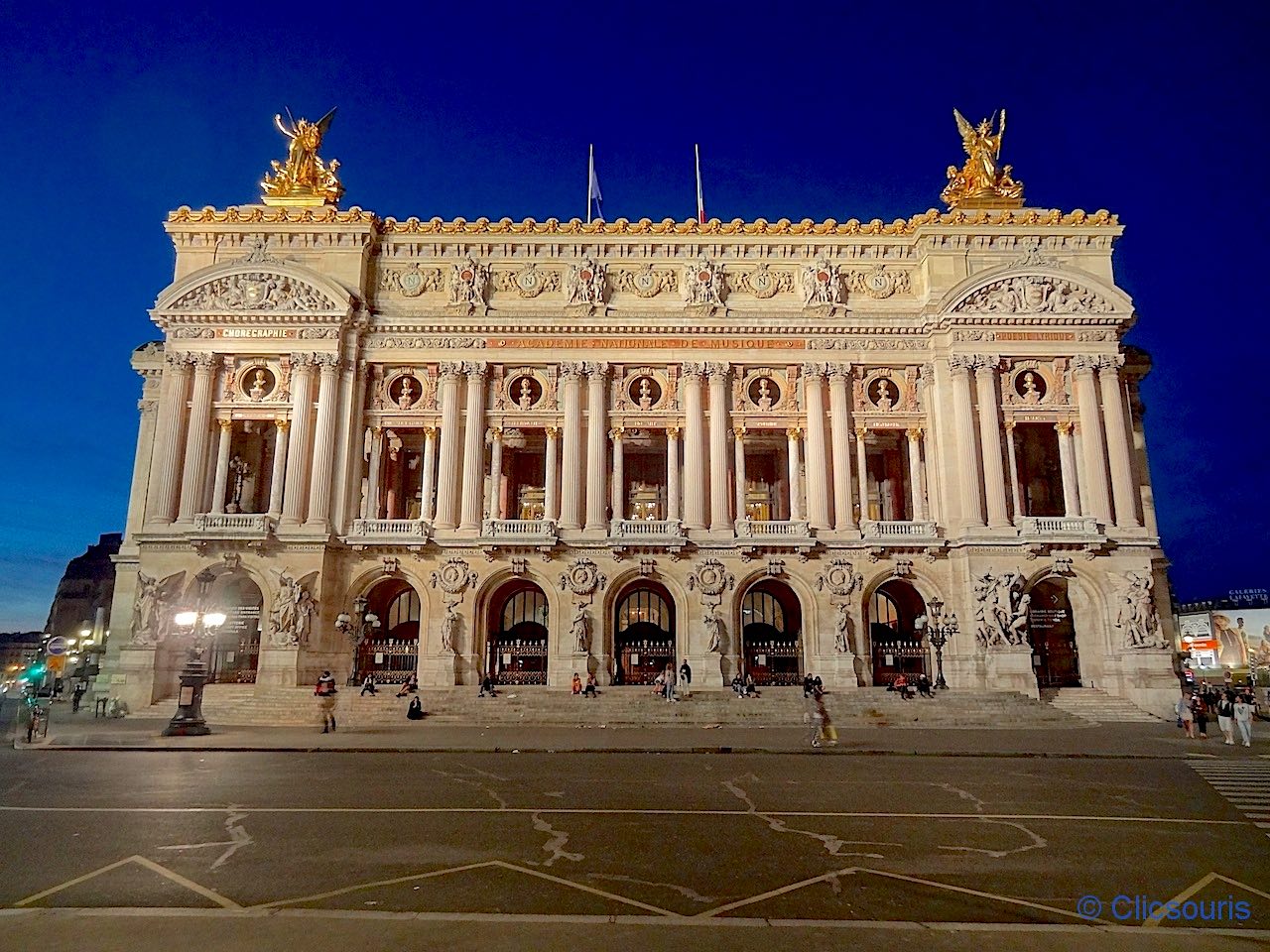 opera Garnier de nuit