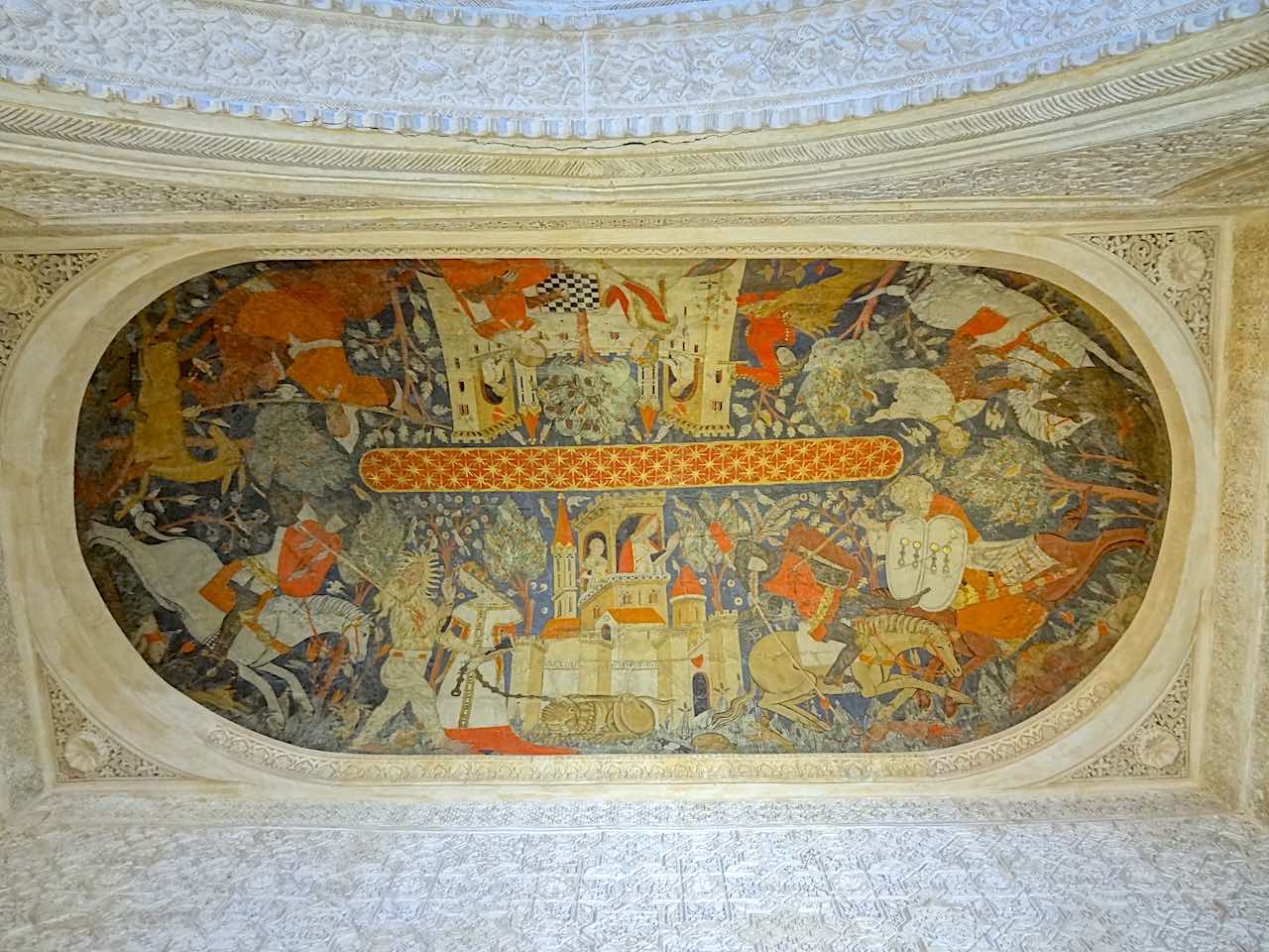 plafond peint du palais des lions de l'Alhambra