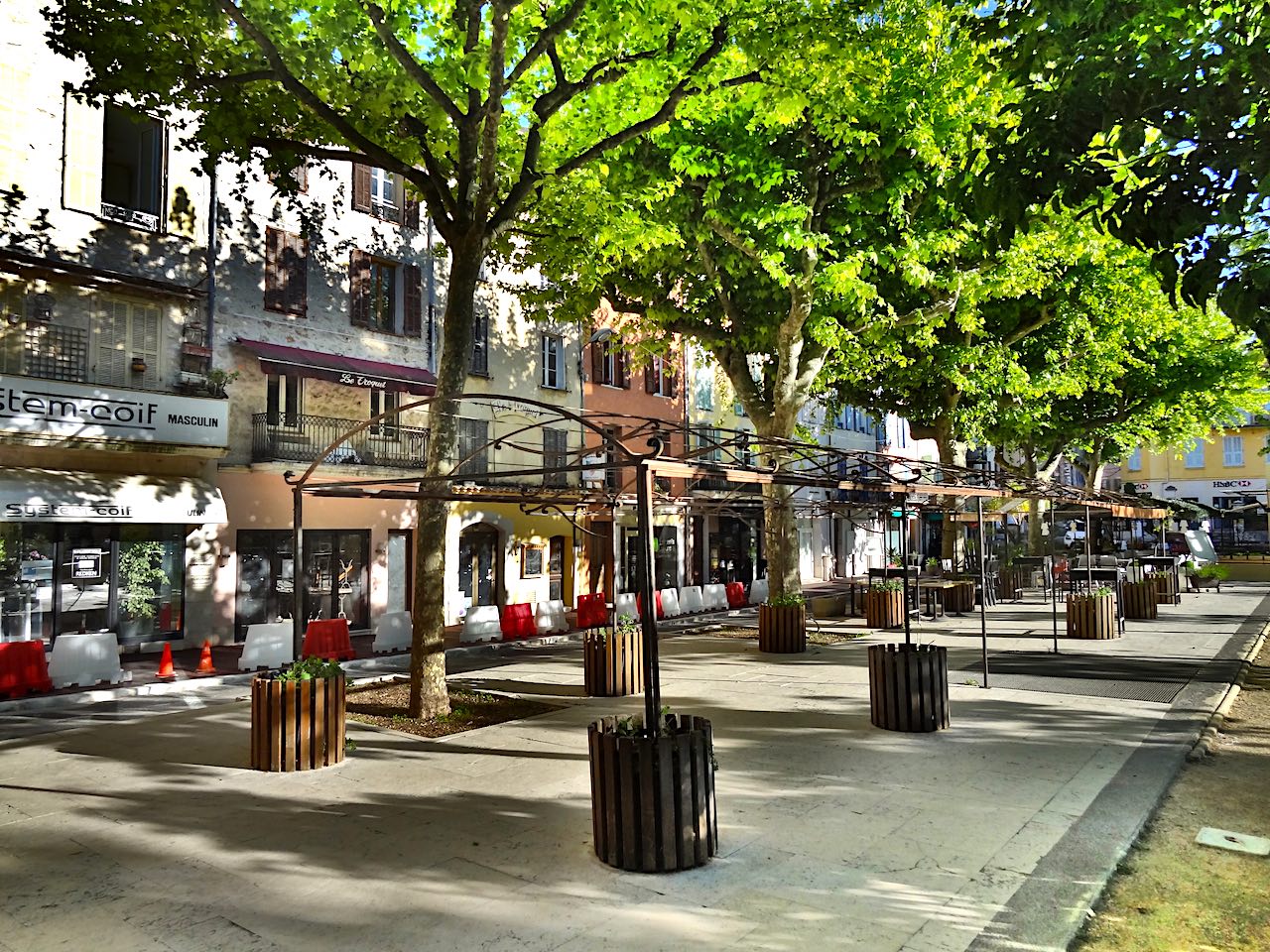 Place Grand jardin à Vence