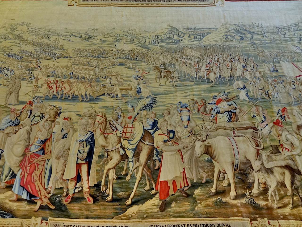 tenture dans l'Alcazar de Séville