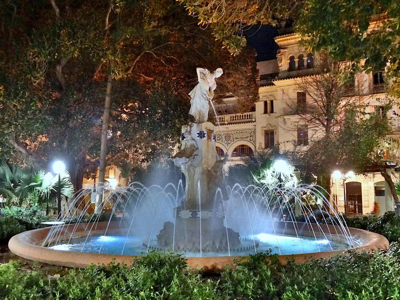 fontaine de la Plaza Gabriel Miro à Alicante