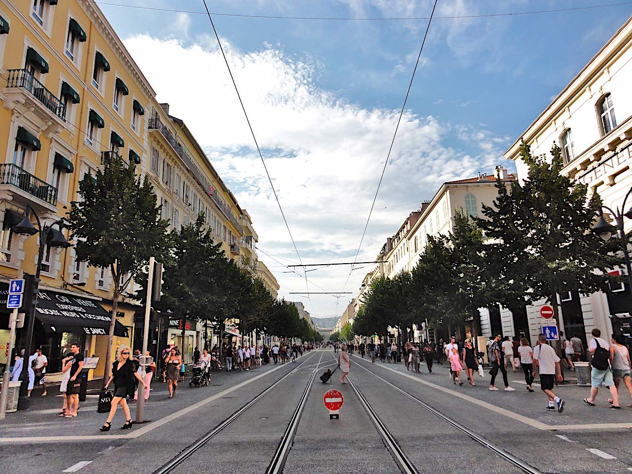 avenue Jean Médecin à Nice