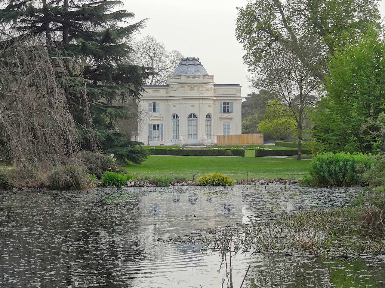 chateau de Bagatelle Paris