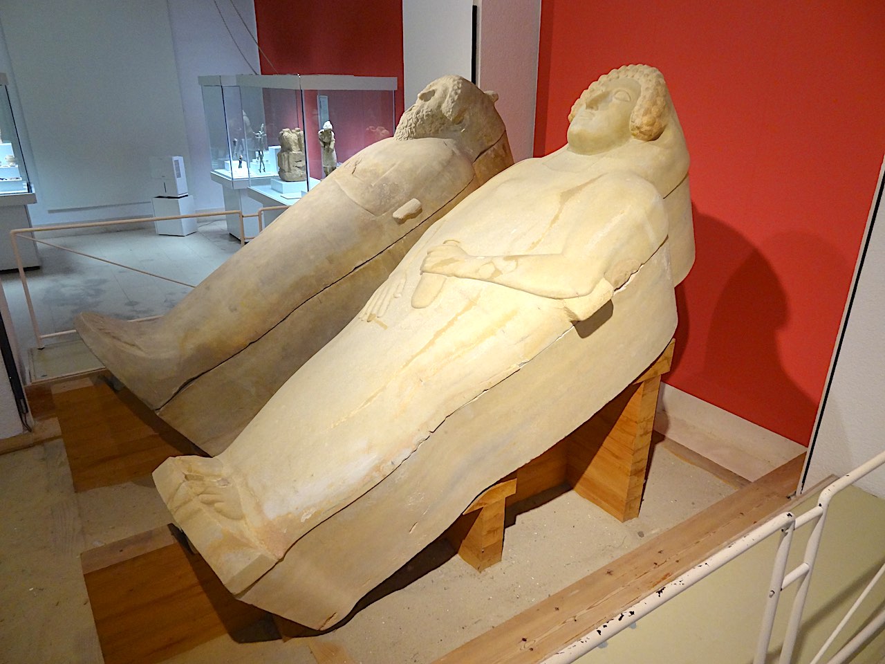 sarcophages phéniciens à Cadix