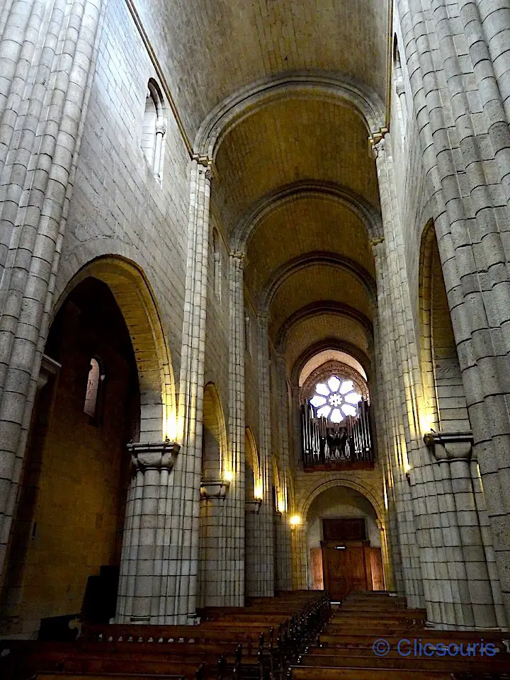 intérieur de la cathédrale de porto