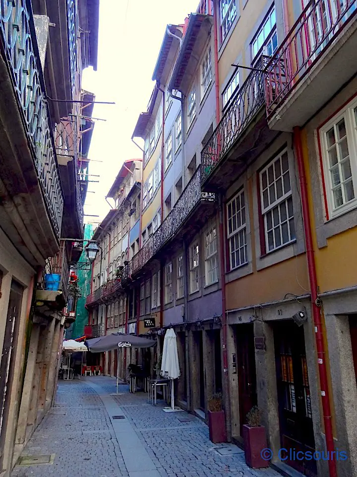 ruelle de la vieille ville de Porto
