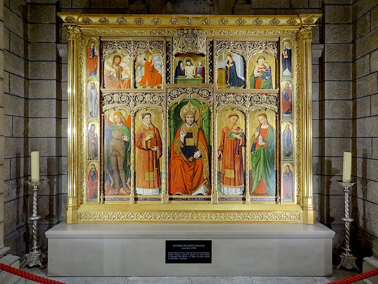 retable Saint-Nicolas dans la cathédrale de Monaco