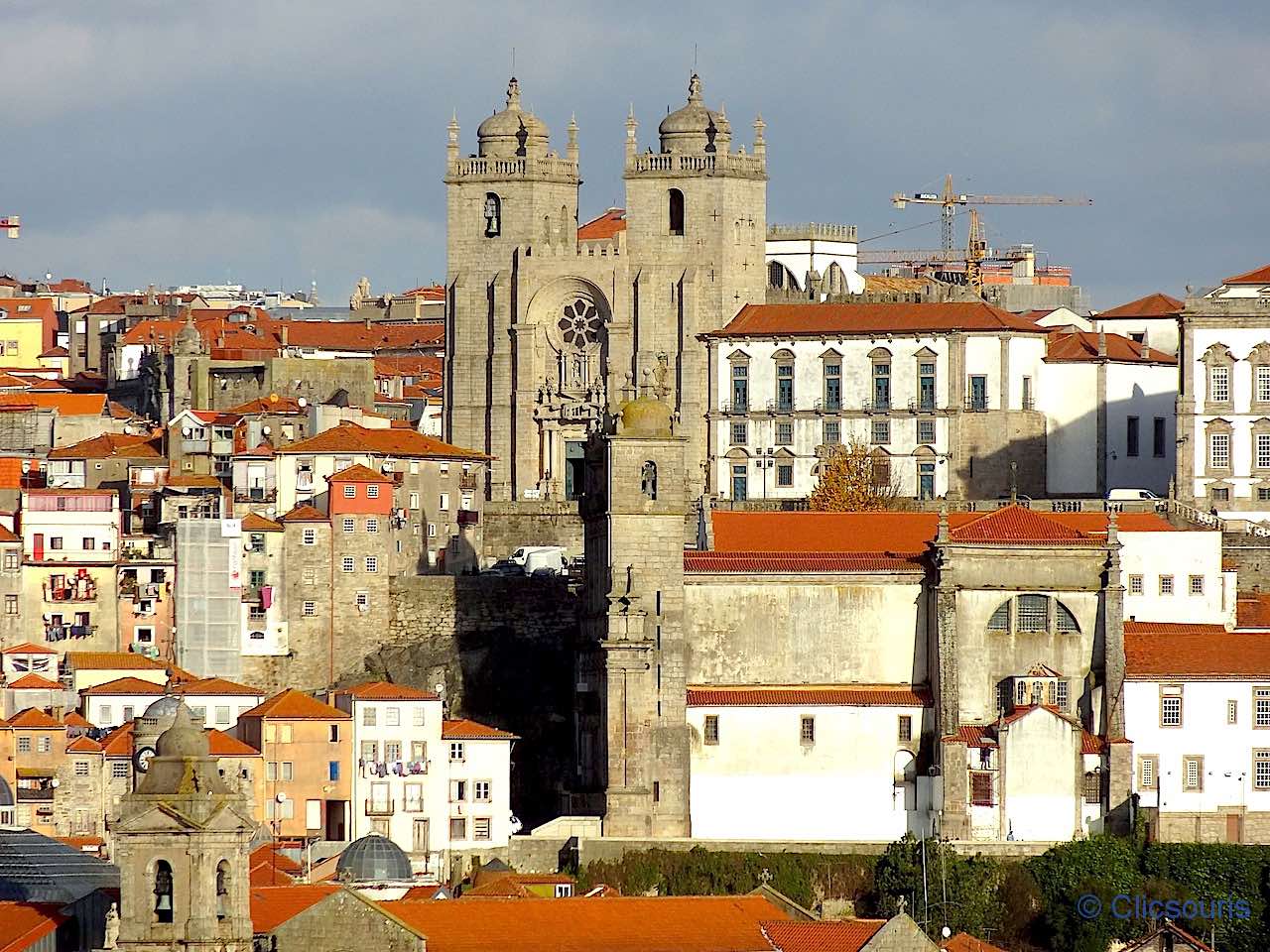 vue sur cathédrale de Porto