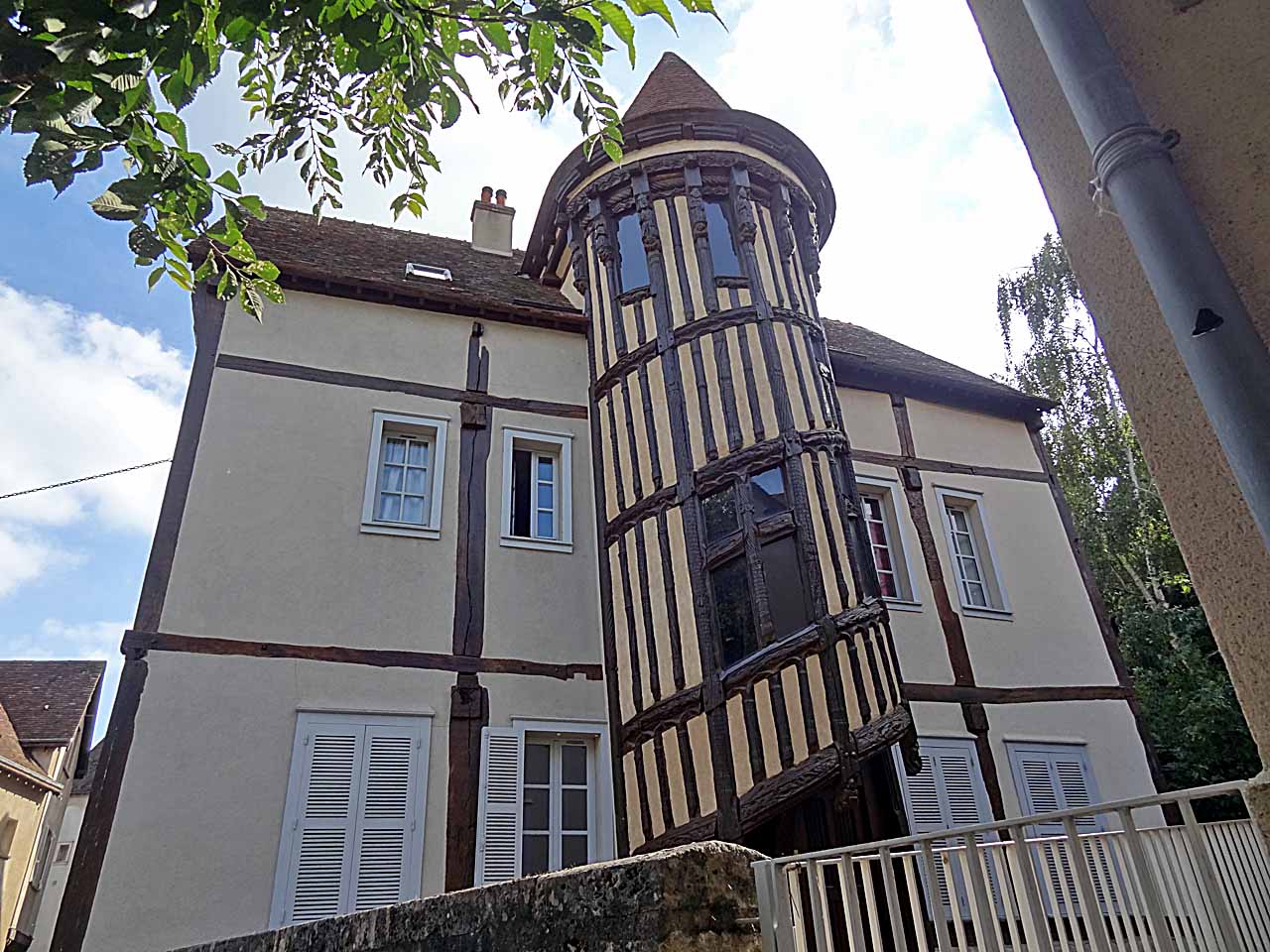 Escalier de la Reine Berthe à Chartres