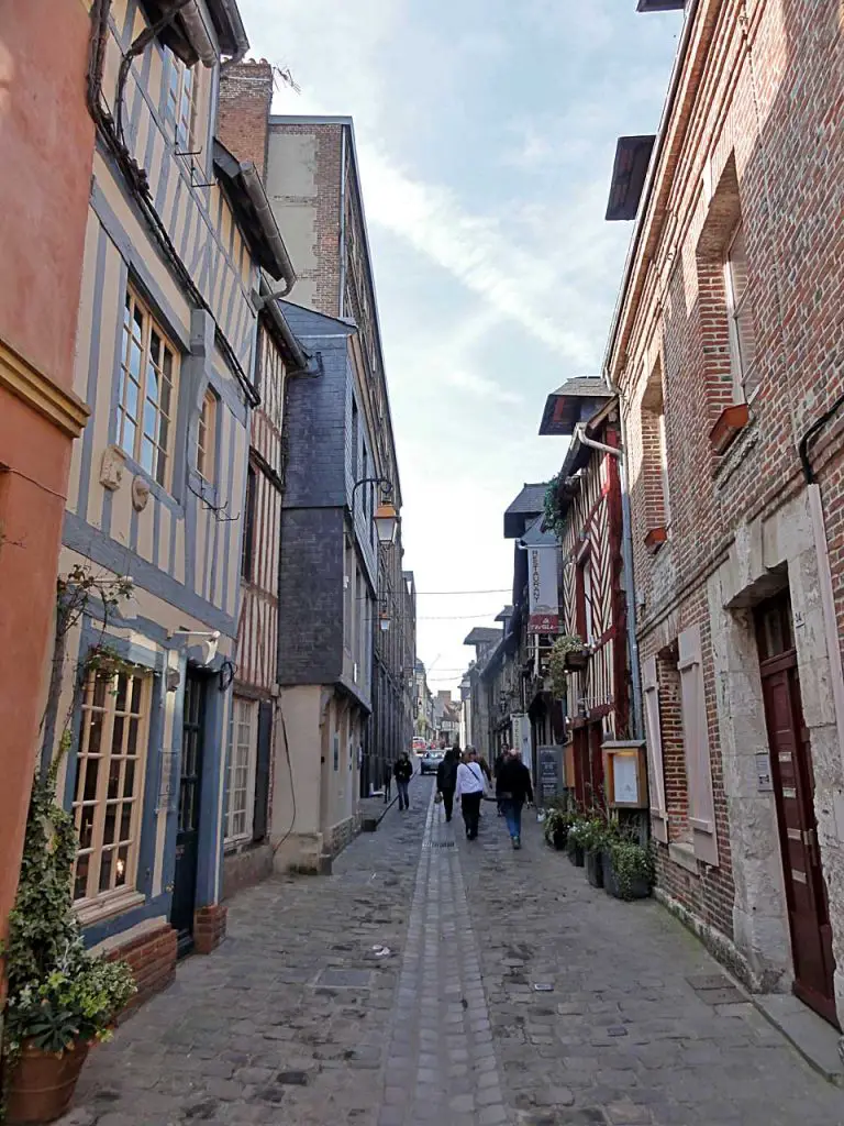 Rue de l'Homme-de-Bois à Honfleur