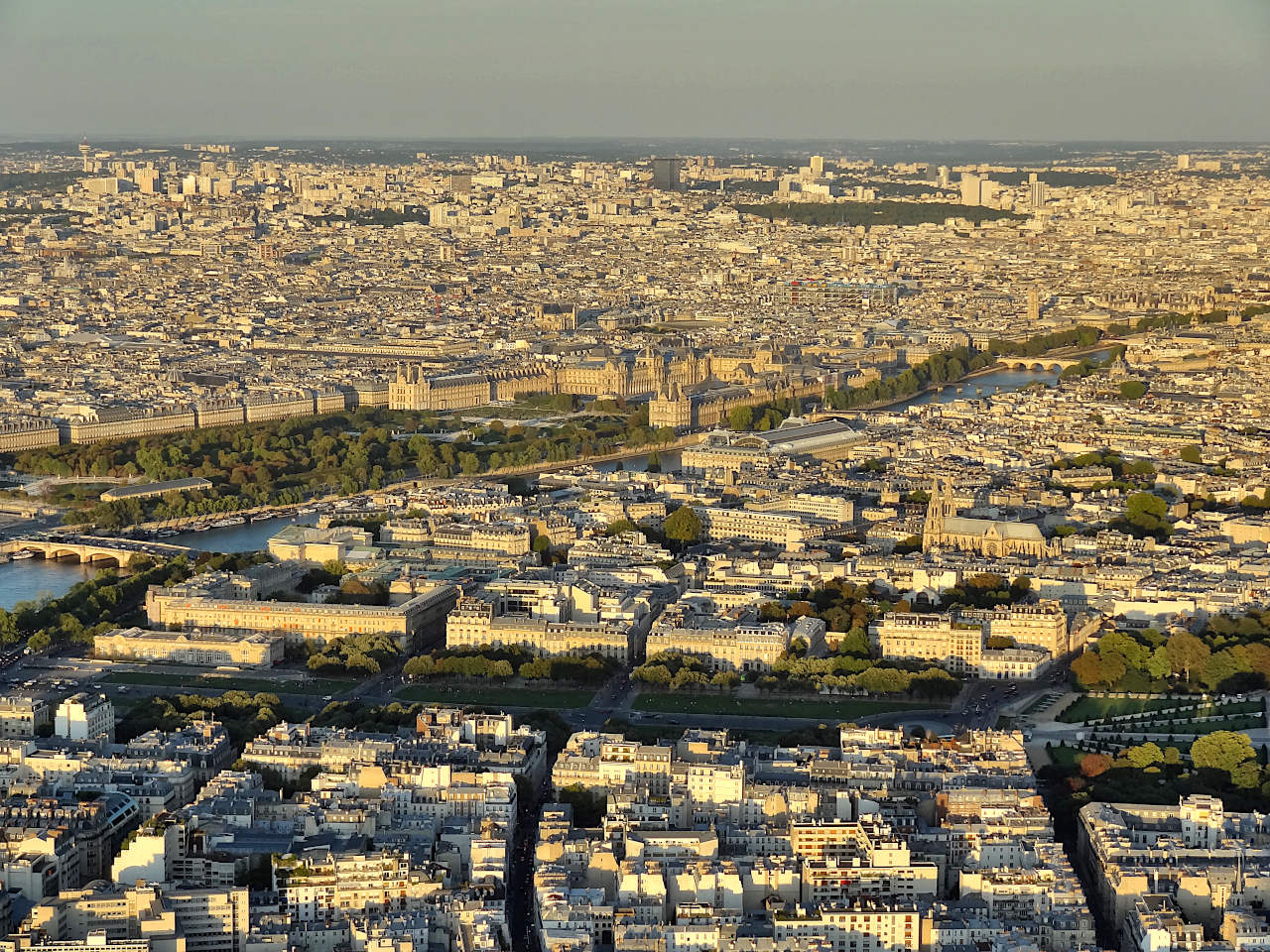 vue depuis le sommet de la tour Eiffel