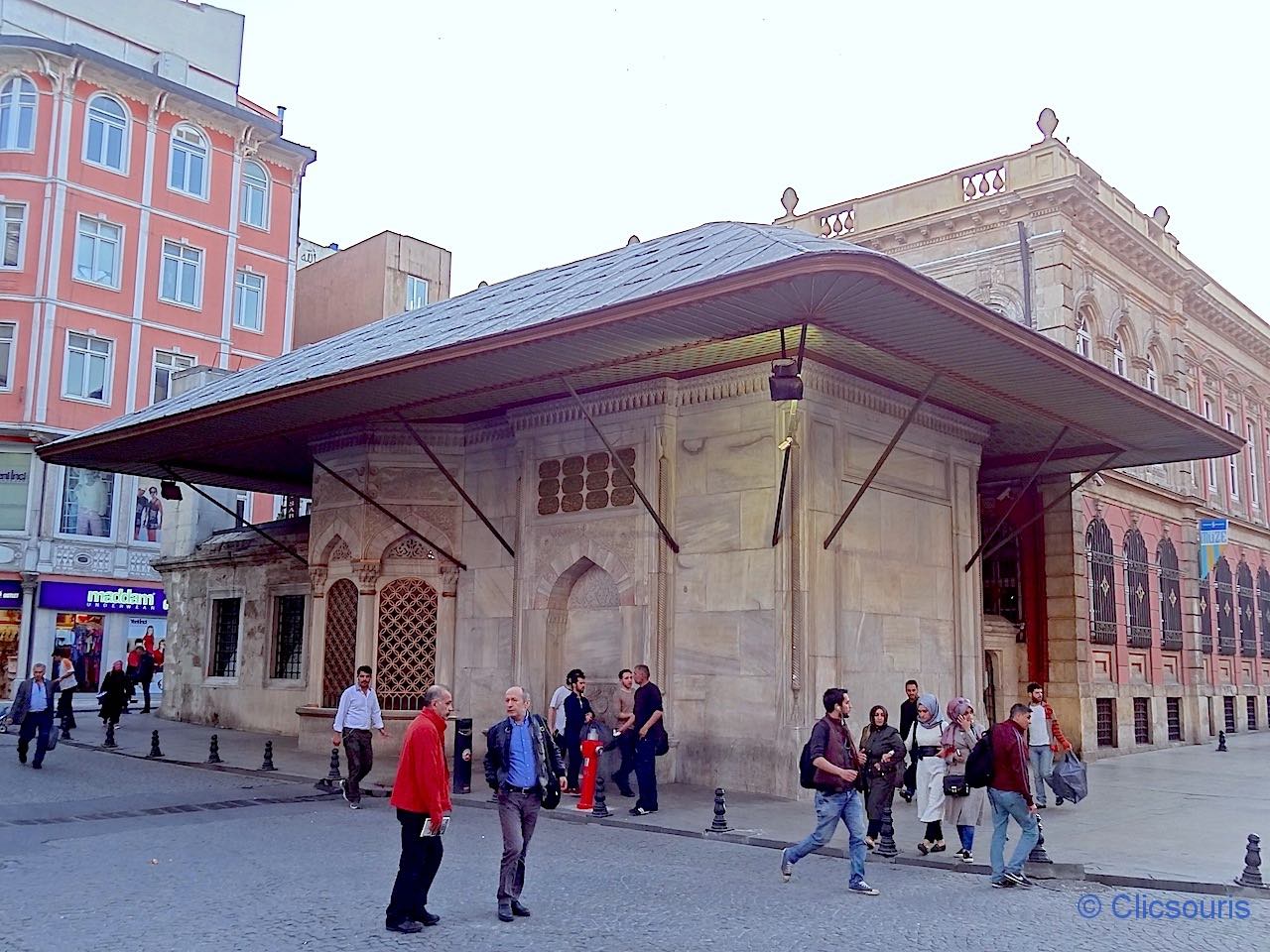 fontaine istanbul