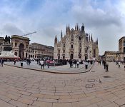 milan piazza duomo