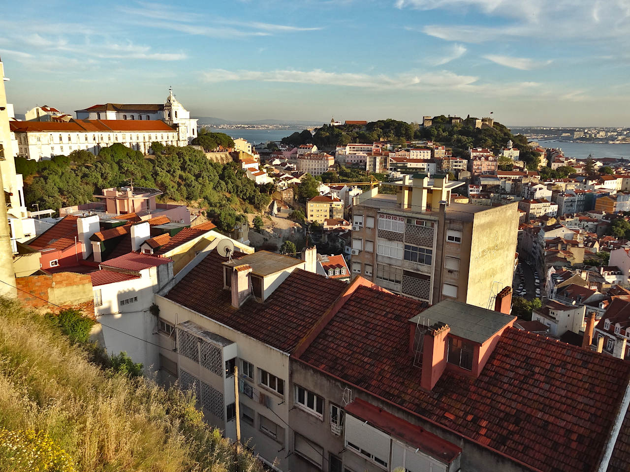 Vue sur Lisbonne depuis le miradouro da Senhora do Monte