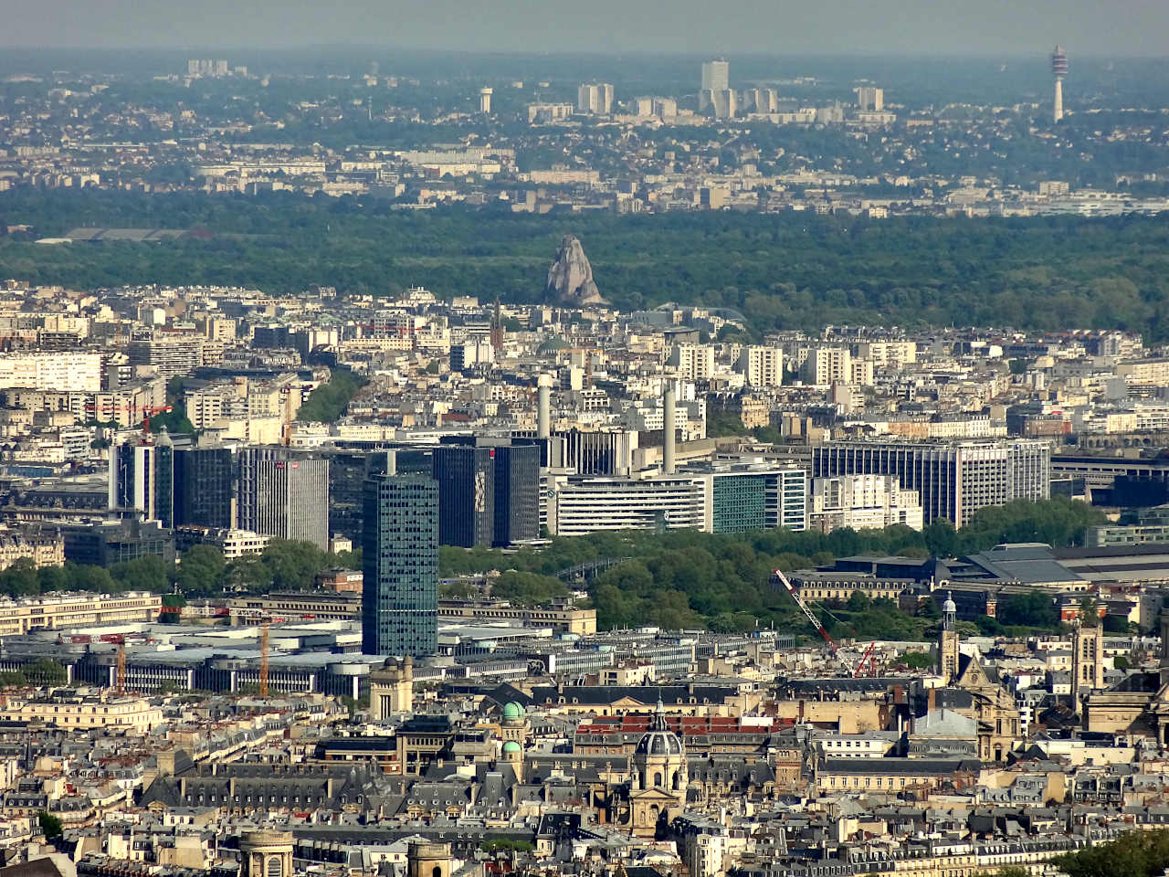 rocher du zoo de Vincennes vu du sommet de la tour Eiffel