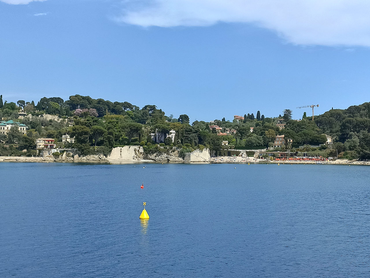 plage de passable de Saint Jean Cap Ferrat vue du bateau