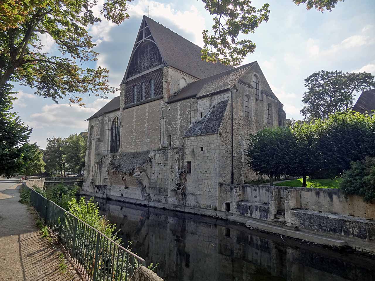Collégiale Saint-André à Chartres