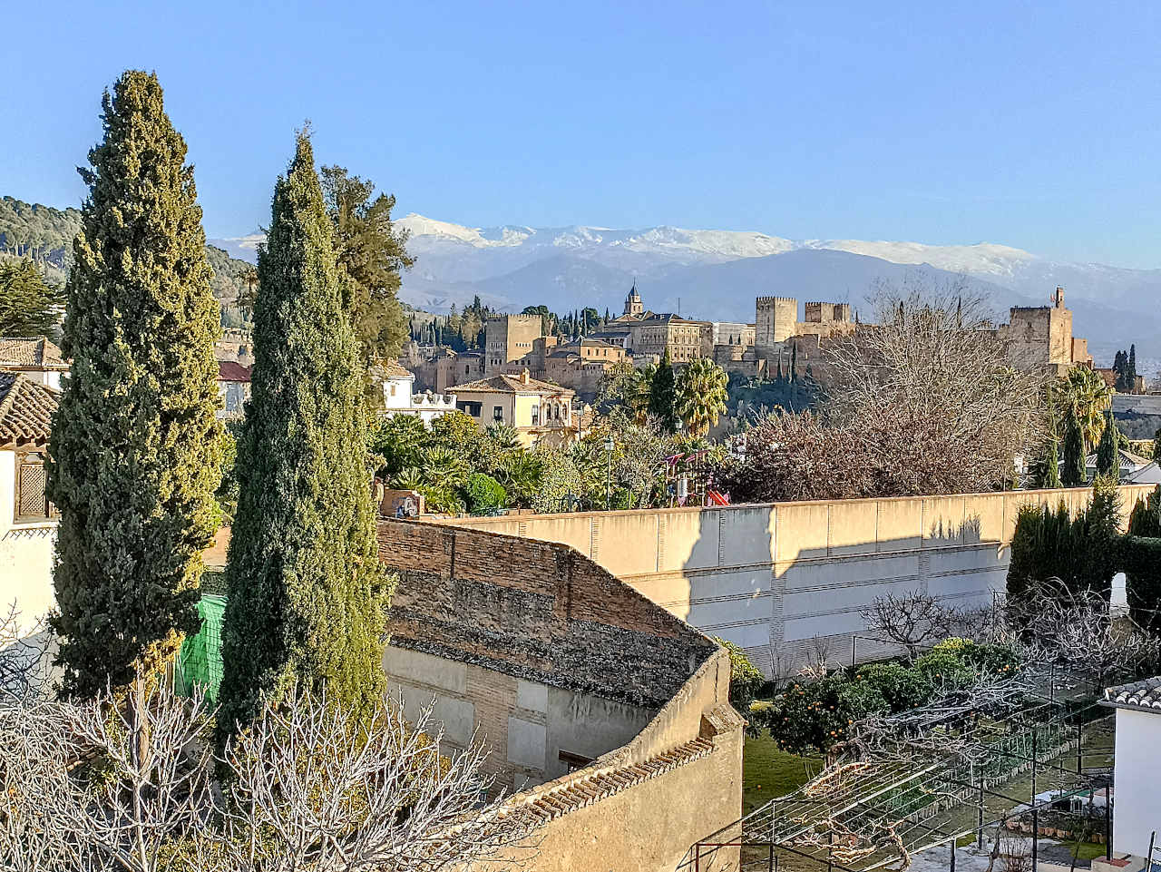 vue depuis le palais dar al horra de Grenade