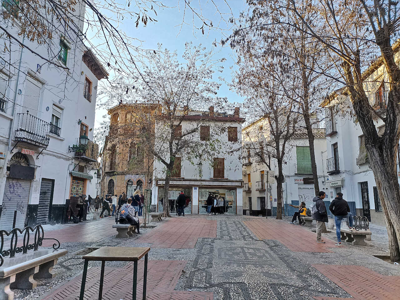 plaza larga Grenade