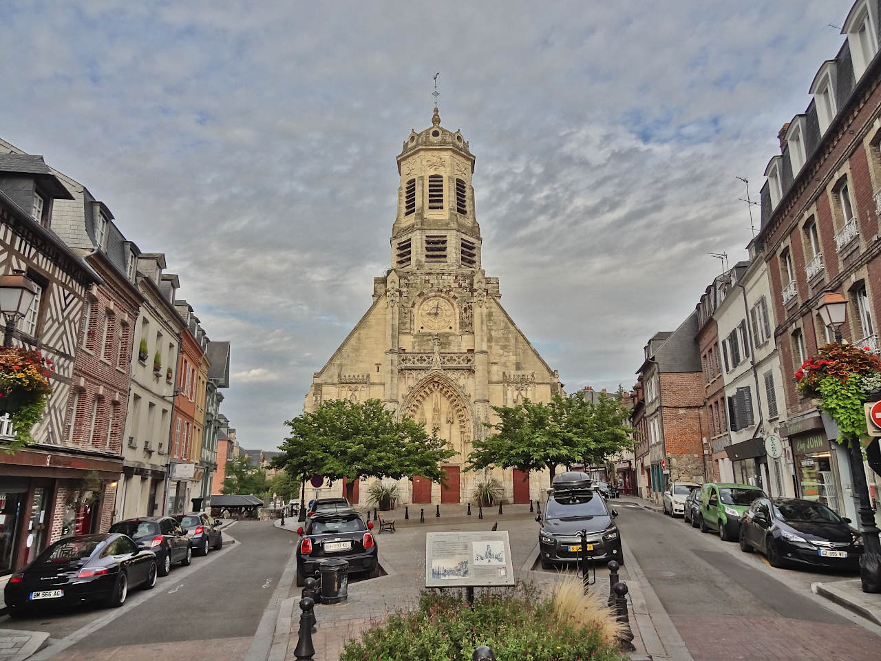 place saint léonard honfleur