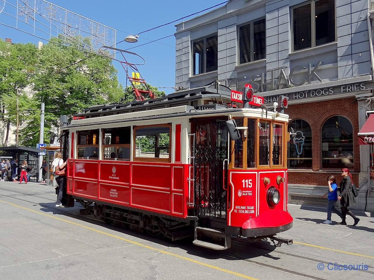tram historique istanbul