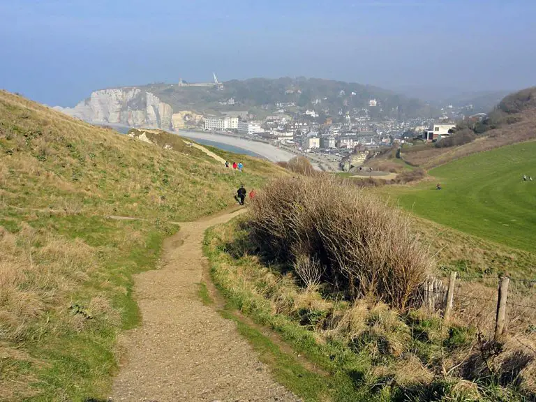 Que visiter, que faire à Étretat et ses falaises en une journée - La ...