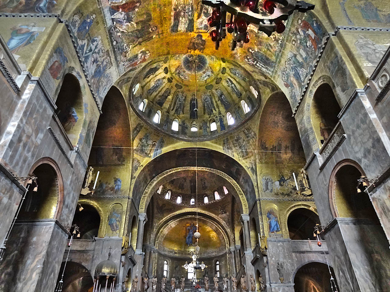 basilique saint marc intérieur