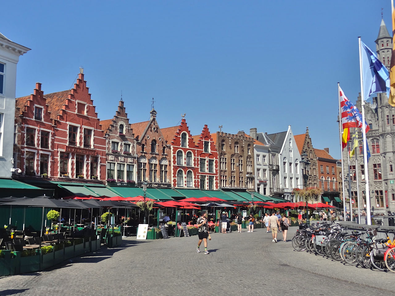 maisons sur la Grand-Place de Bruges