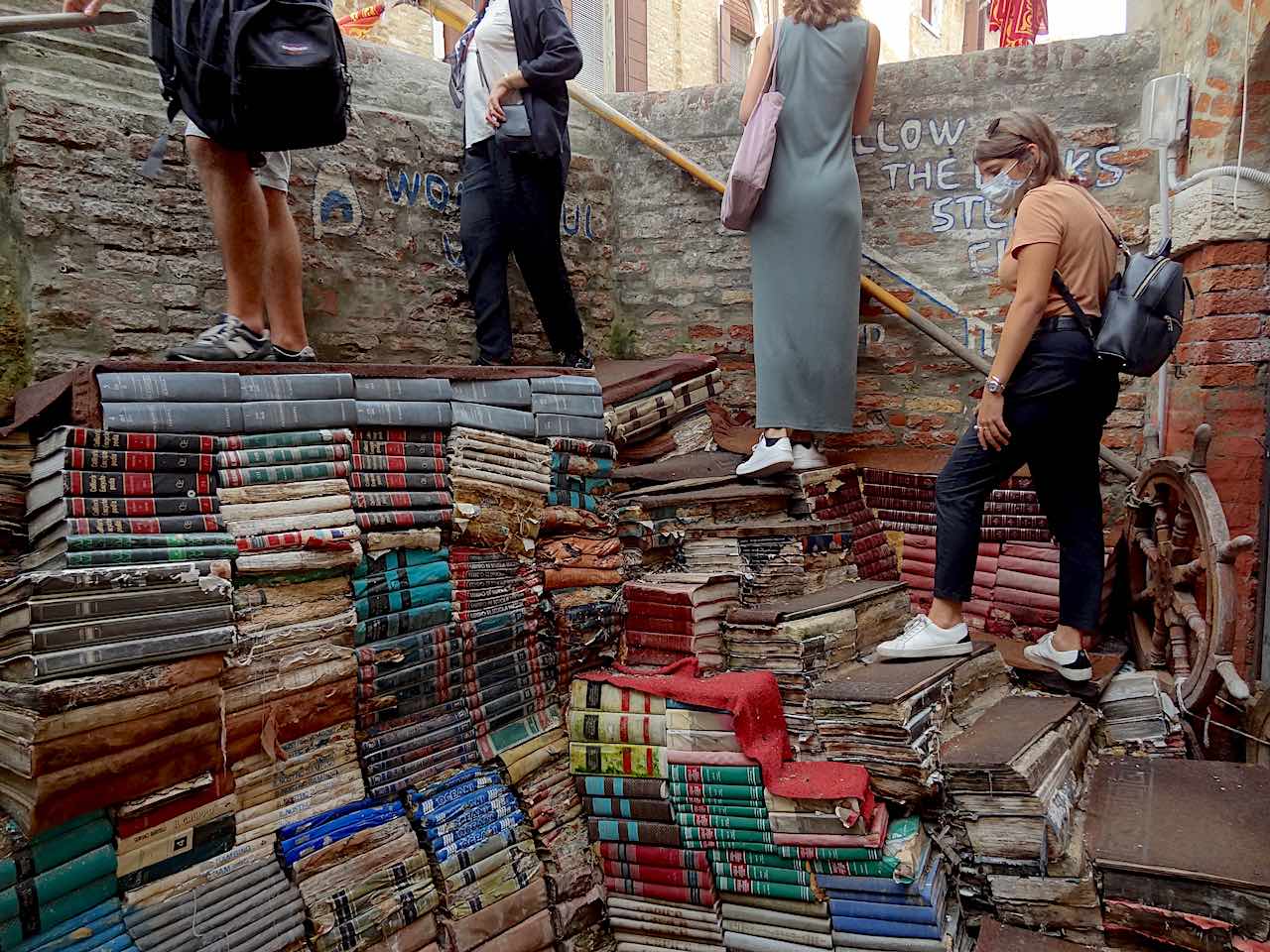 libreria acqua alta Venise