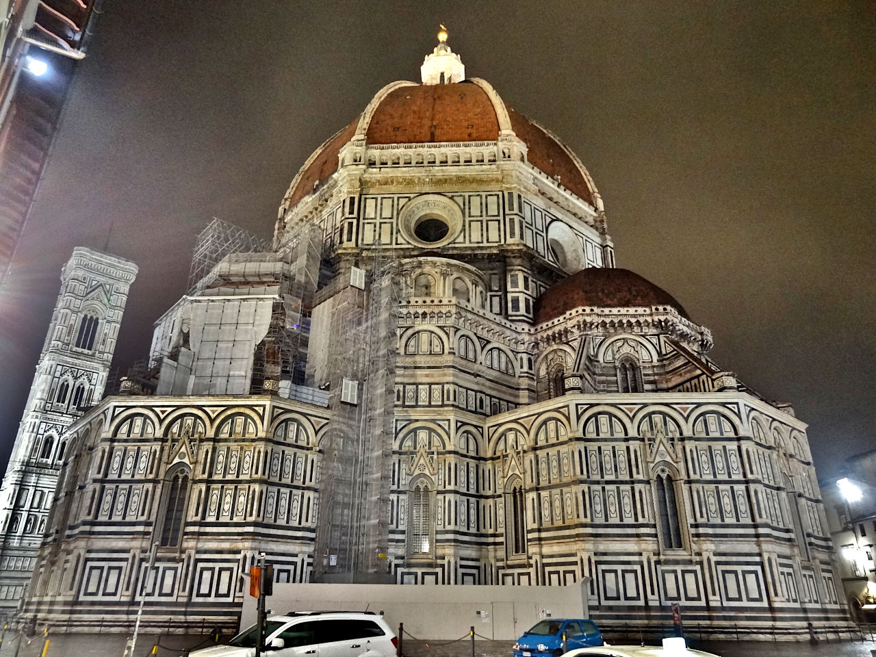 Cathédrale de Florence de nuit