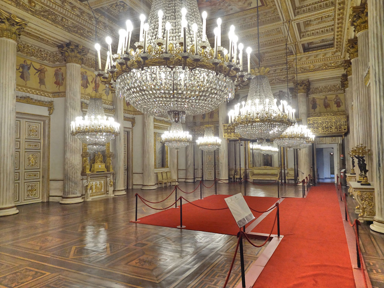 salle de bal du palais royal de Turin