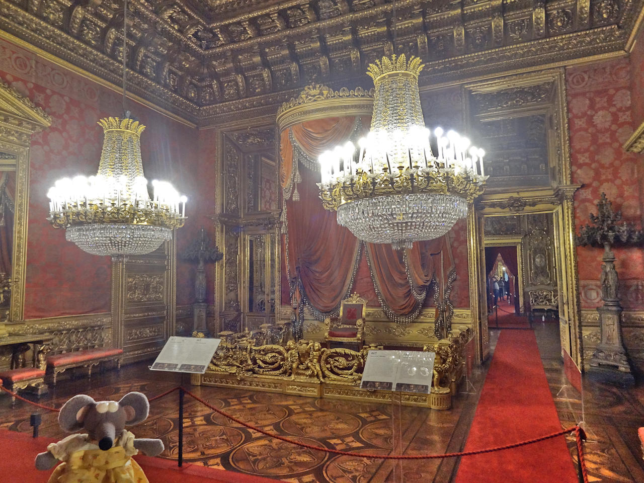salle du trône du palais royal de Turin