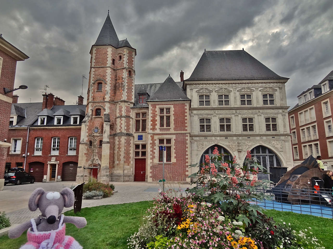 Logis du Roi et maison du Sagittaire à Amiens