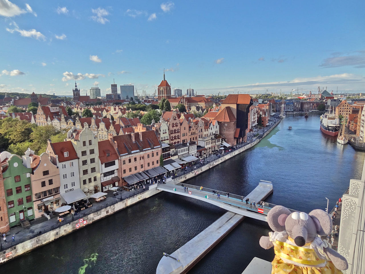 vue sur le long quai à Gdansk