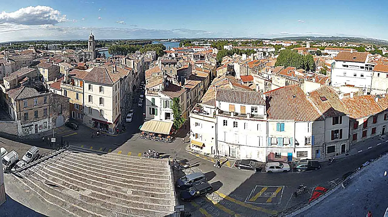 Arles vue des arènes