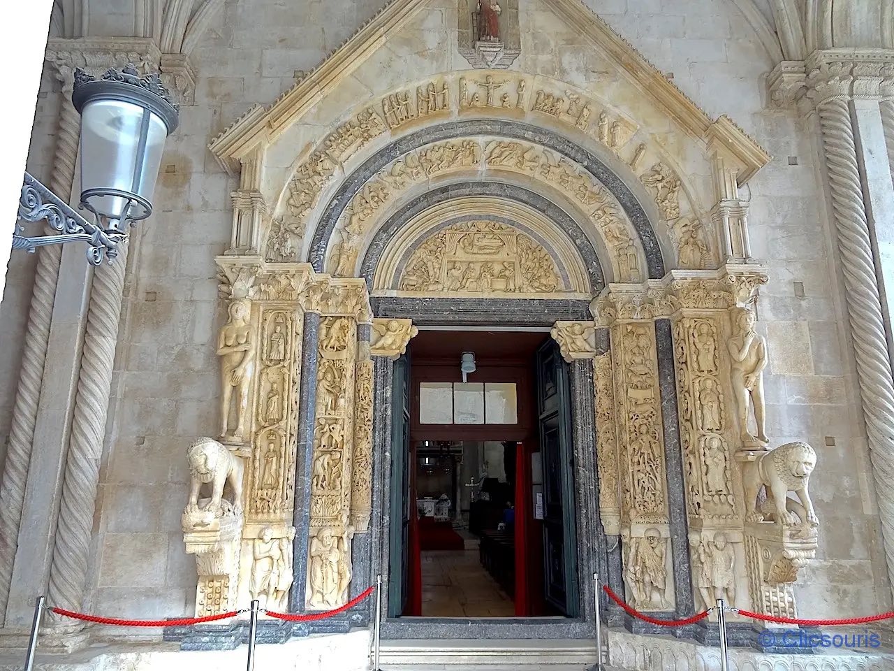 portail de la cathédrale de Trogir