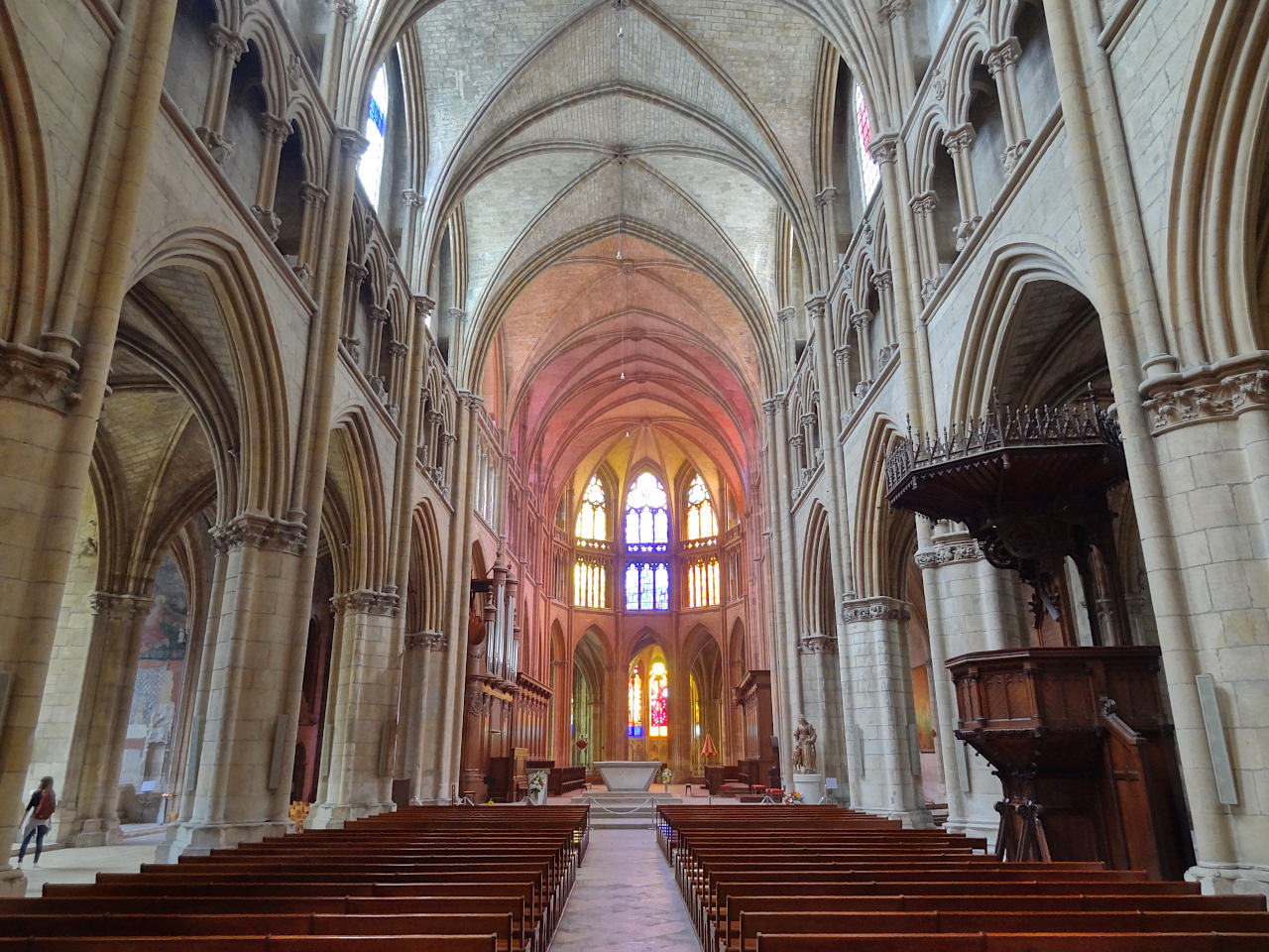intérieur de la cathédrale de Nevers