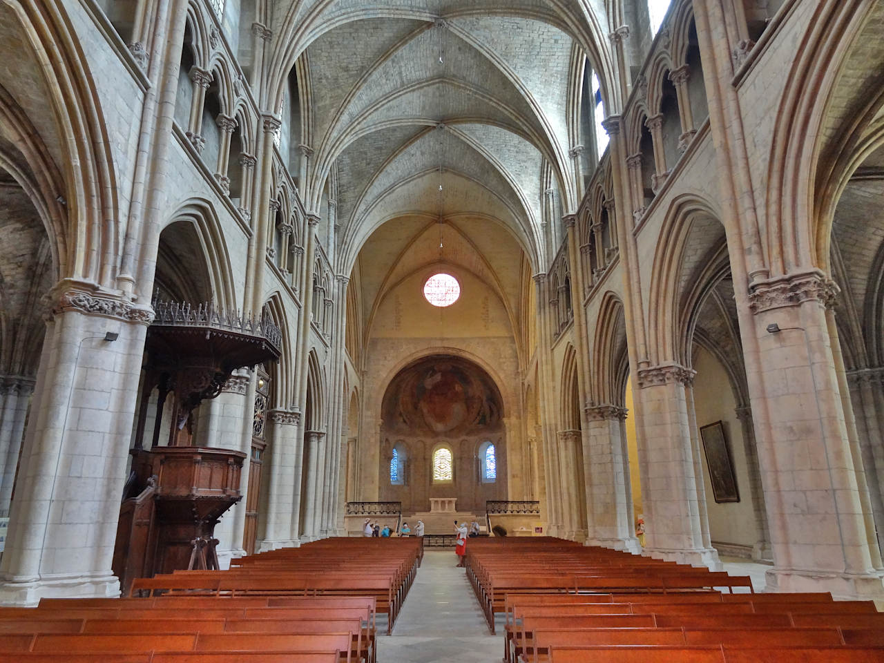 intérieur de la cathédrale de Nevers