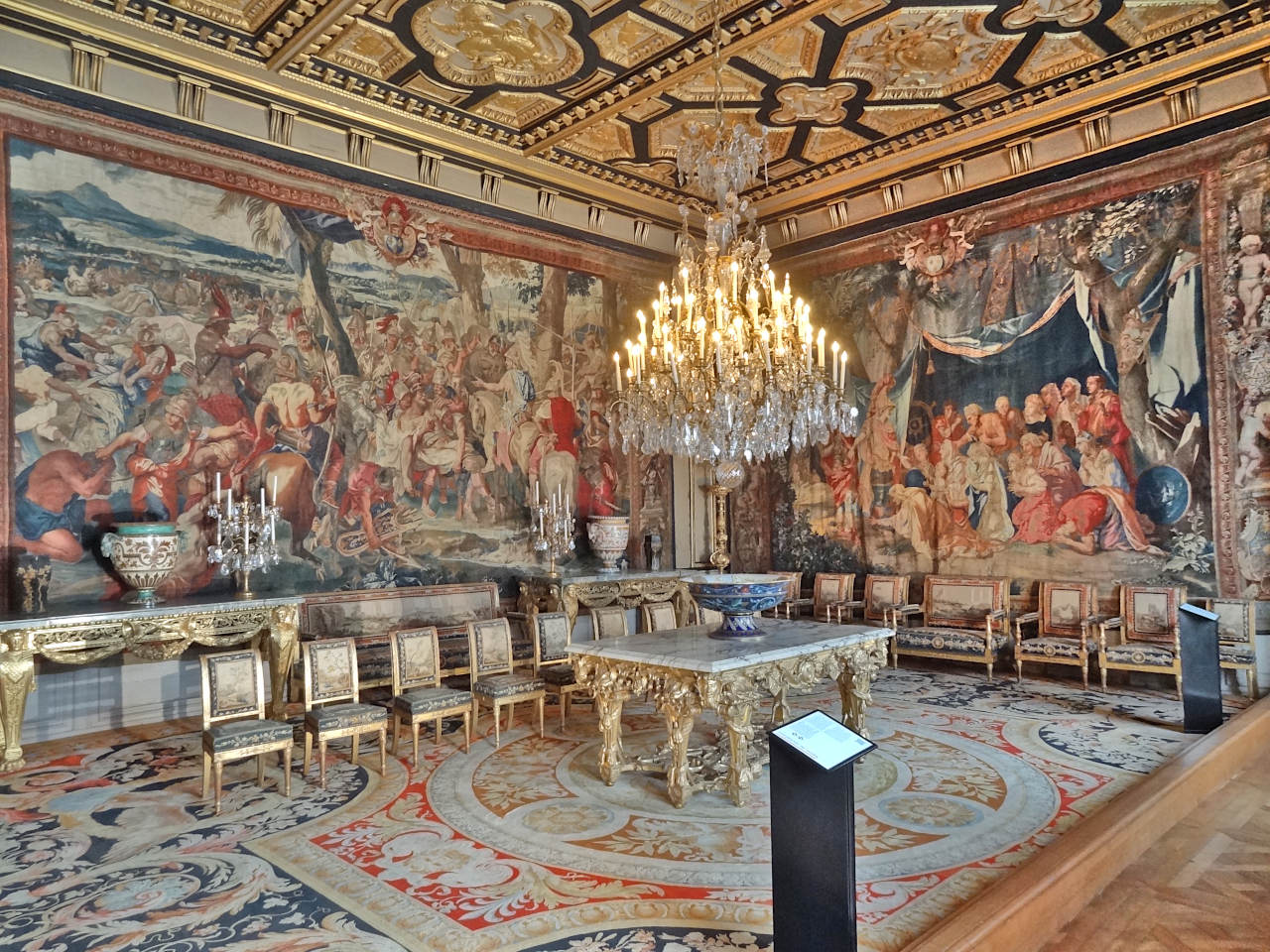 salon château de fontainebleau