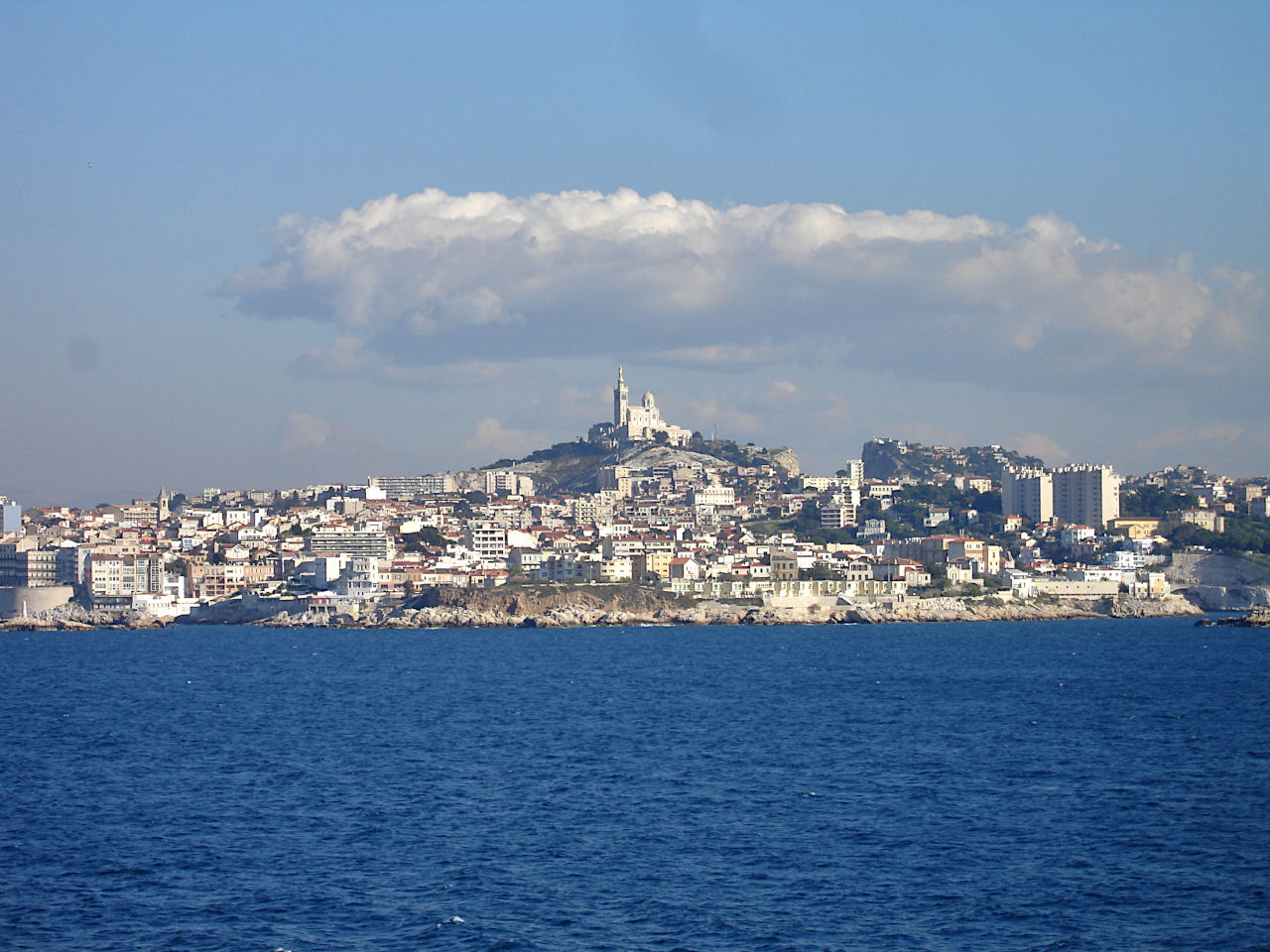 vue Marseille depuis la mer