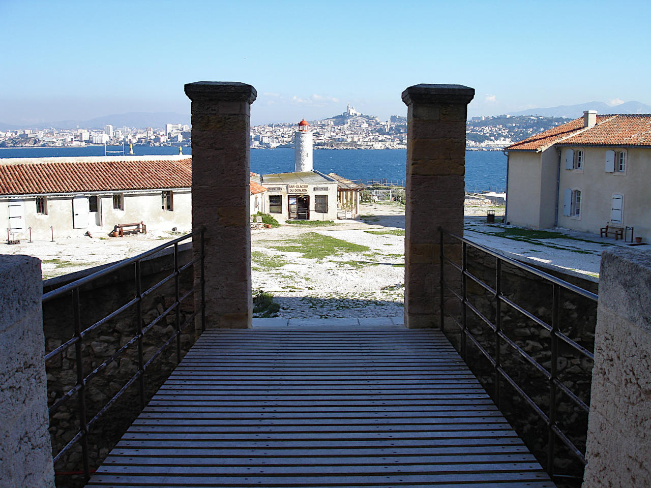 vue Marseille depuis le château d'if