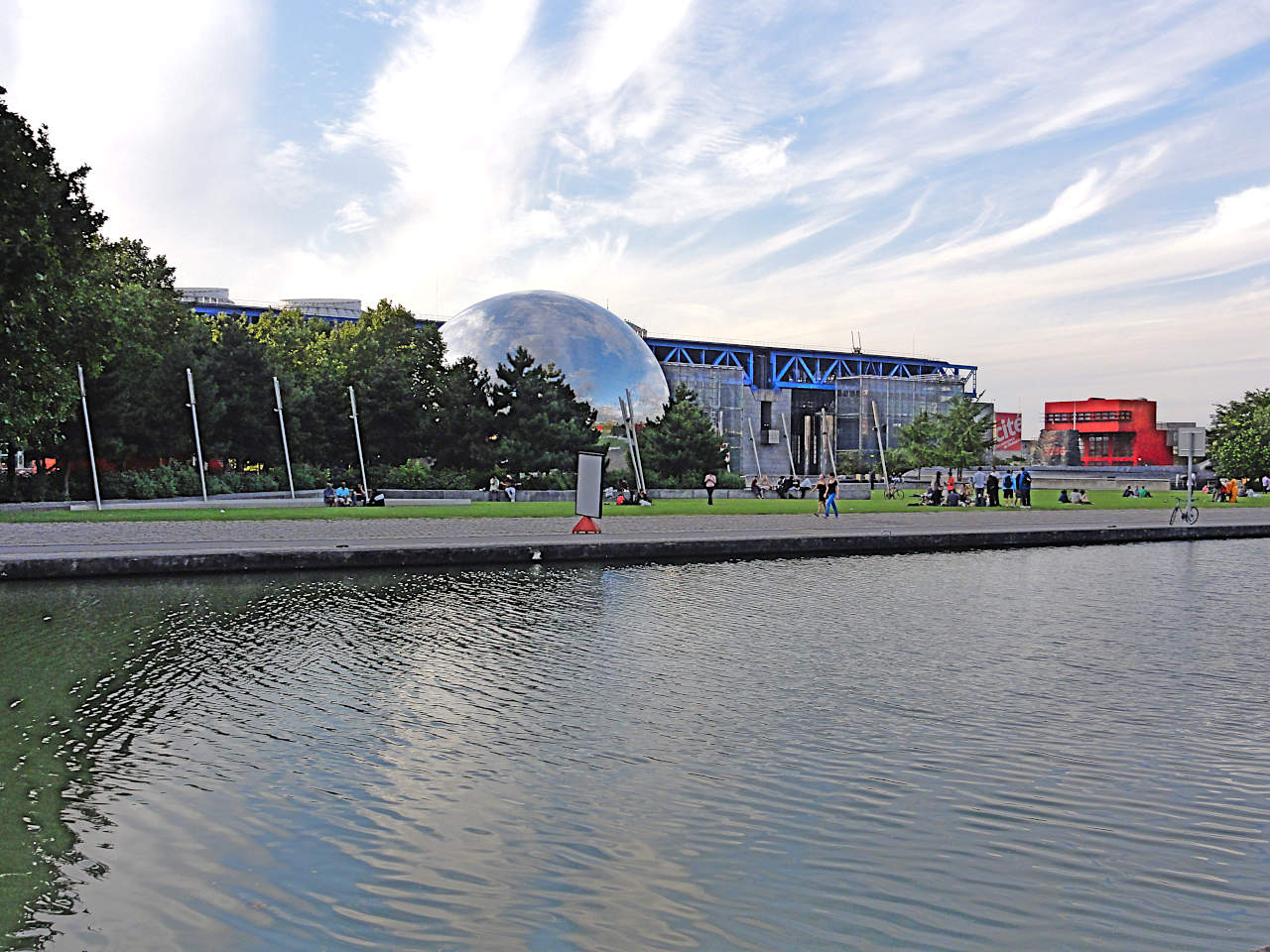 cité des sciences et de l'industrie paris