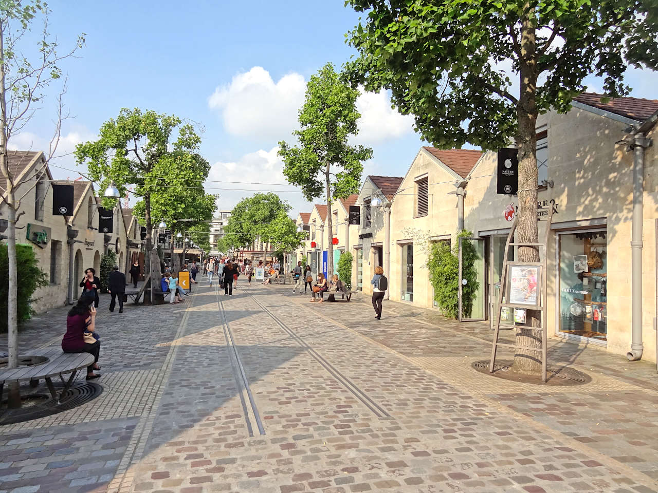 cours Saint-Emilion de Paris