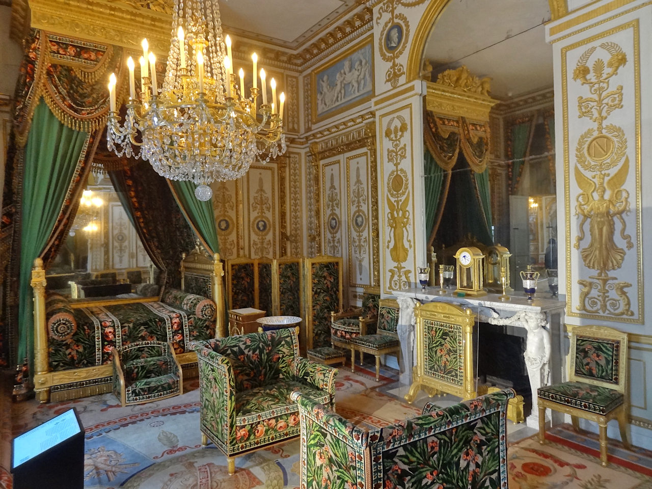 château de Fontainebleau chambre