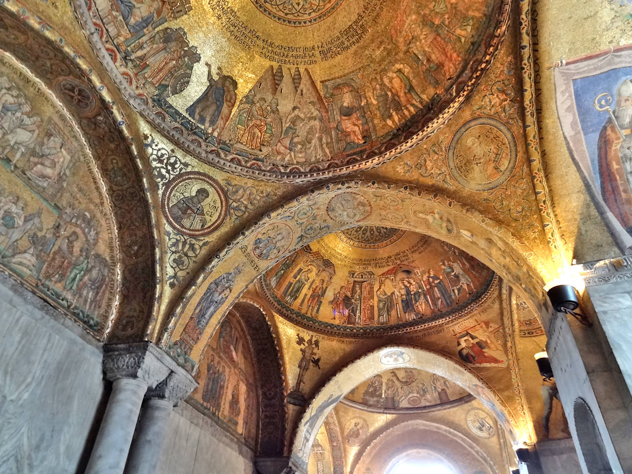narthex de la basilique Saint-Marc de Venise