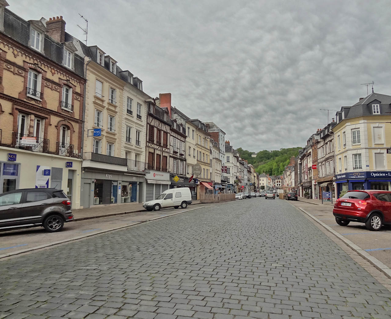 Pont-Audemer rue de la République