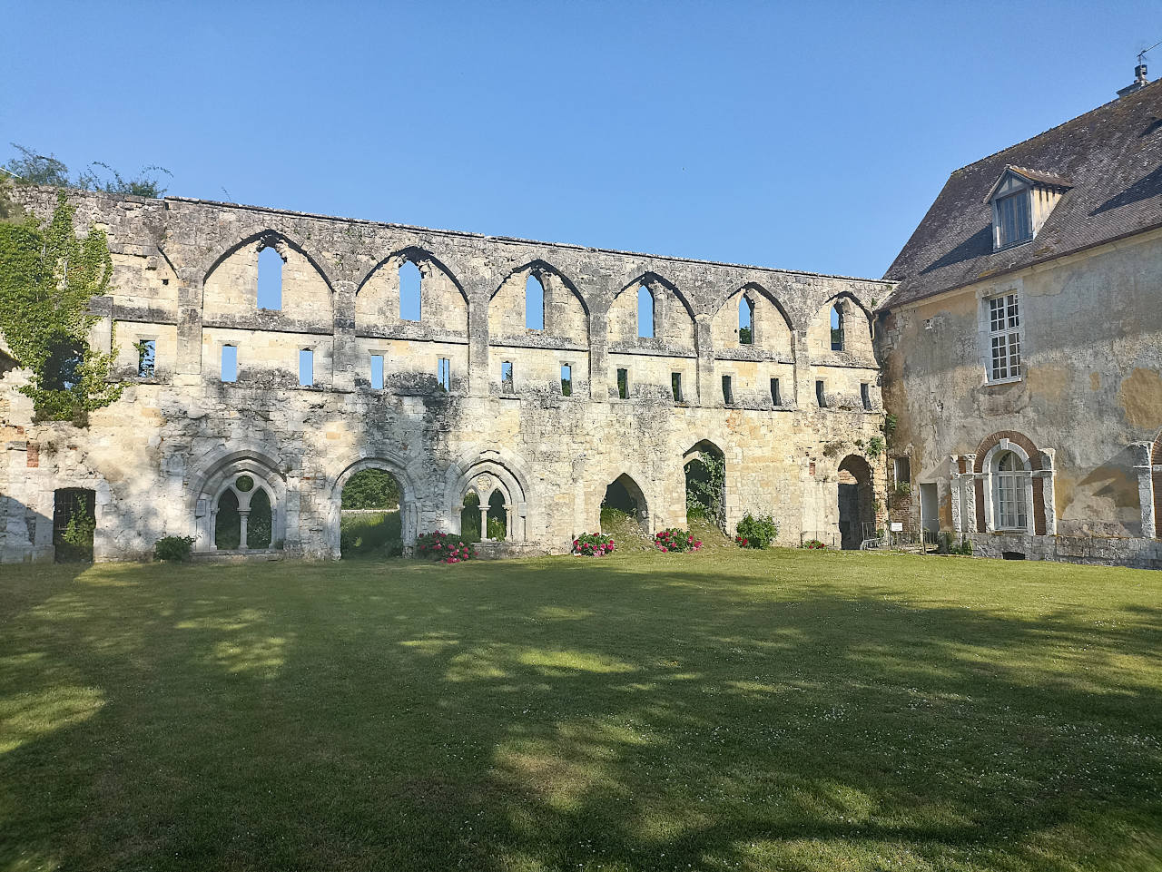 abbaye de Mortemer