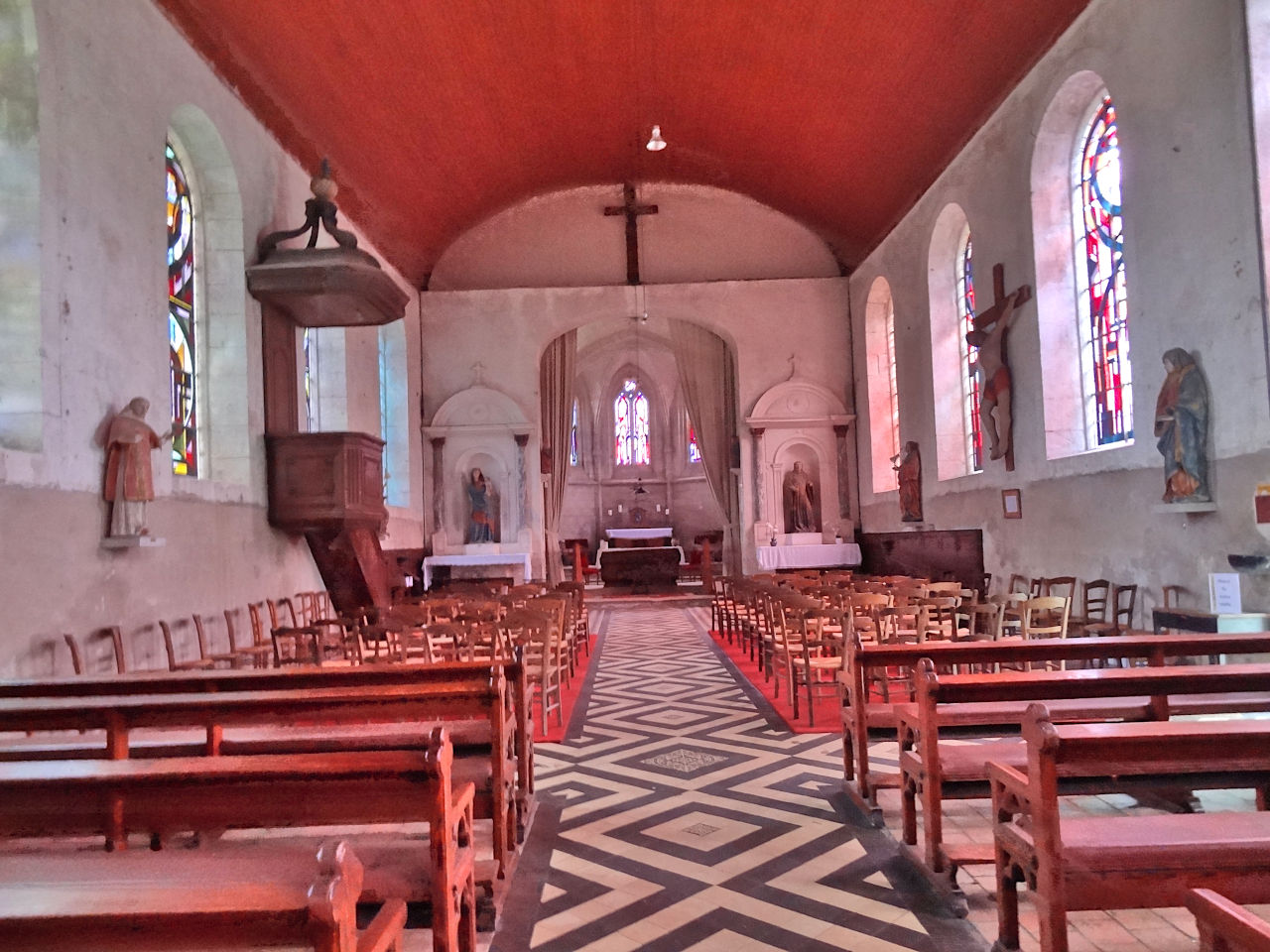 église Saint-André du Bec-Hellouin