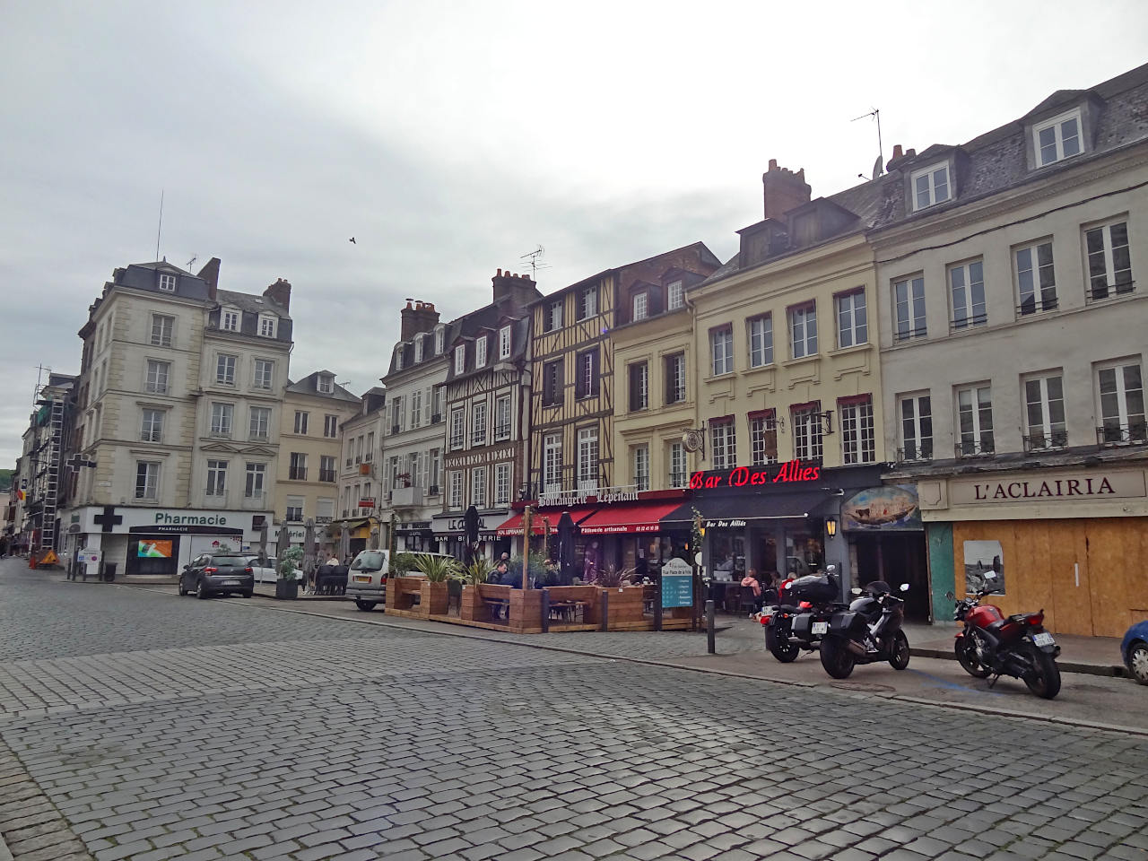 rue de la République à Pont-Audemer