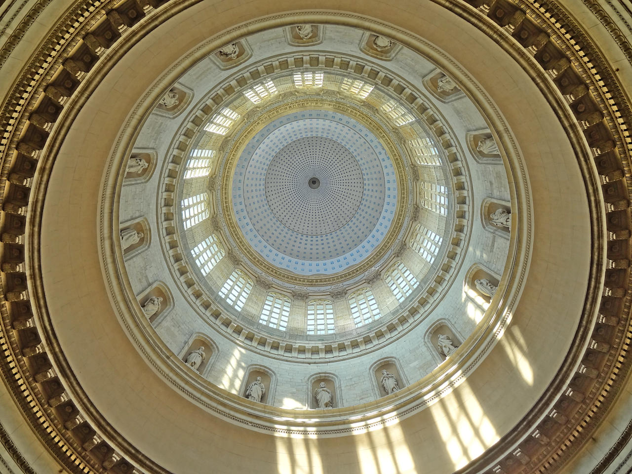 dome basilique Boulogne-sur-mer